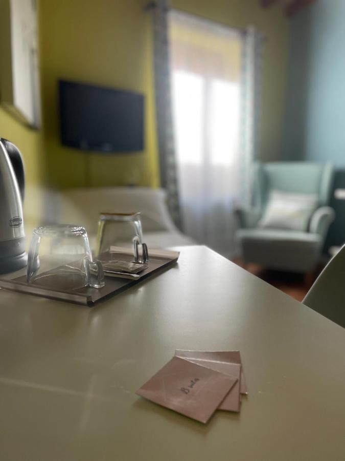 Le Camere Di Bsuites Affittacamere Parma Exterior foto