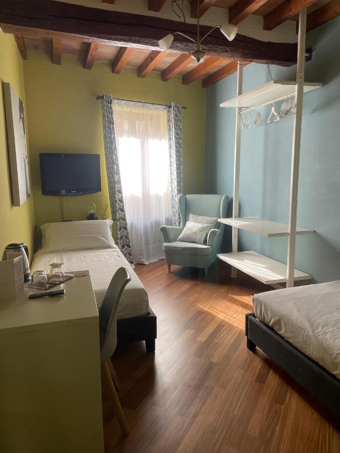 Le Camere Di Bsuites Affittacamere Parma Exterior foto