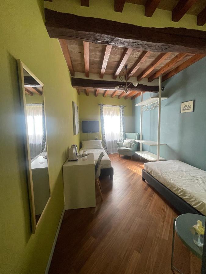 Le Camere Di Bsuites Affittacamere Parma Exterior foto