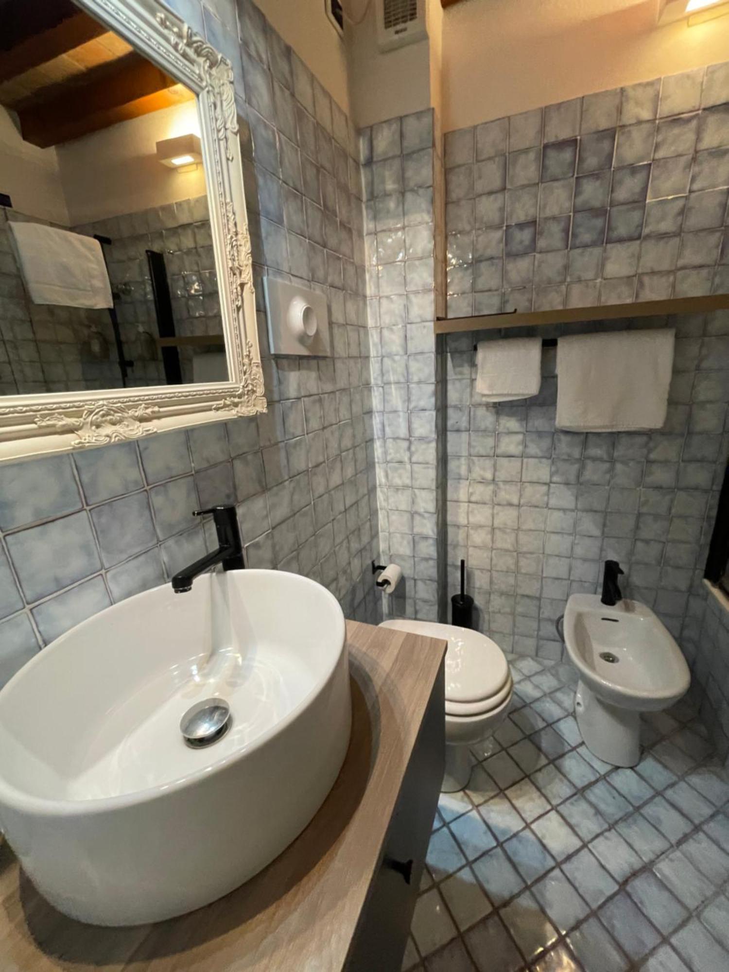 Le Camere Di Bsuites Affittacamere Parma Zimmer foto